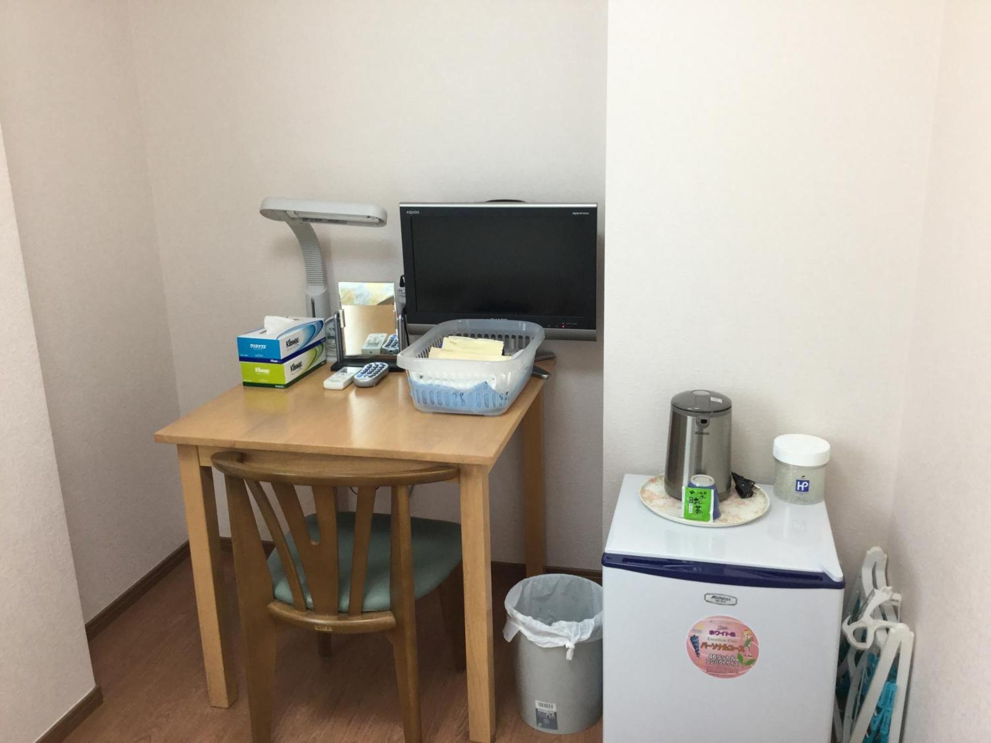 Business Inn Grandeur Fuchu Quarto foto